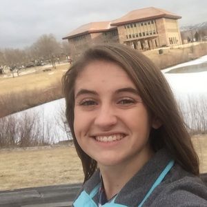 Meet your Posher, Olivia